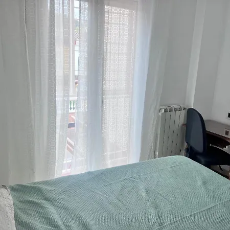 Casa Ideal Familias Y Grupos Con Balcones Exterior Soleada Patios Cerca Alhambra, Sierra Nevada, Rio Genil, Lancha Del Genil, Parque Llano Y Reloj Del Sol Con Barbacoas, Campo De Futbol, Circuito Gimnasia