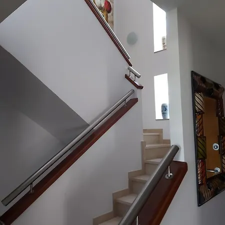 Casa En Con Vistas En Zona El Serrallo 民宿 *
