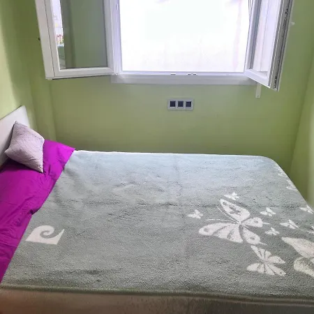 Casa Ideal Familias Y Grupos Con Balcones Exterior Soleada Patios Cerca Alhambra, Sierra Nevada, Rio Genil, Lancha Del Genil, Parque Llano Y Reloj Del Sol Con Barbacoas, Campo De Futbol, Circuito Gimnasia Homestay