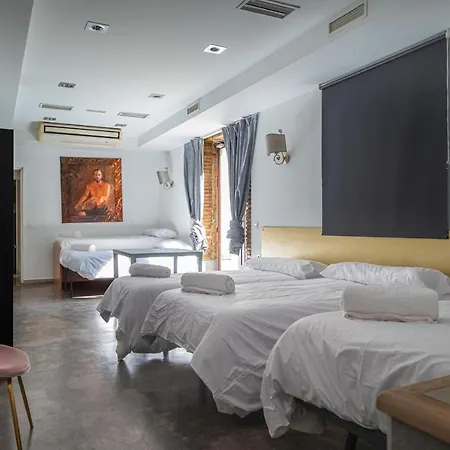 Casa Con Piscina, Barbacoa Y Jardin Para 20 Personas