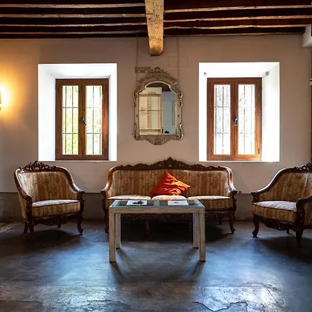 Casa Con Piscina, Barbacoa Y Jardin Para 20 Personas *