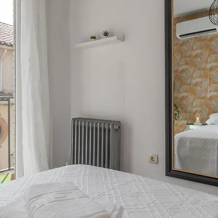 Tuguest San Agustin Iii Apartamento Granada