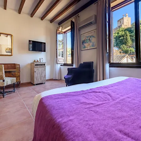 Palacio De Santa Ines Hotel