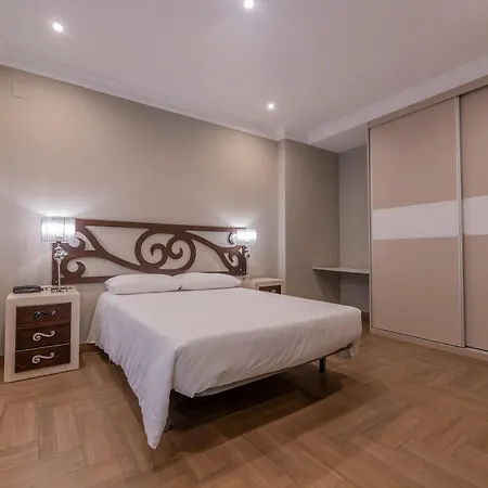 Jeronimos Y Terraza Monasterio (adults Only) فندق غرناطة