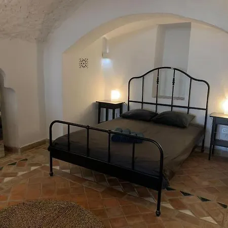 Authentic Cave In Old City Centre *