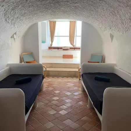 Authentic Cave In Old City Centre *