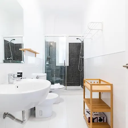Apartamento Wekey Homes San Miguel Con Patio, Centro Ciudad Granada