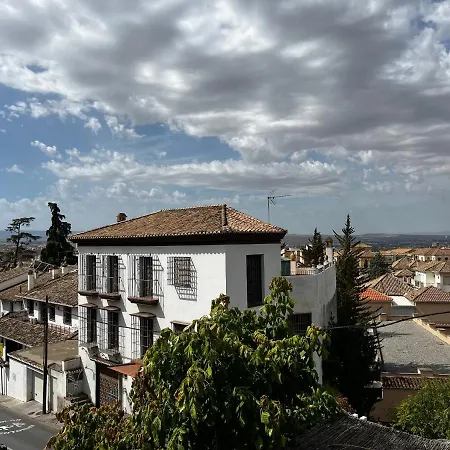 Mercedes Villa