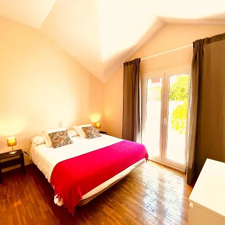 Mercedes Villa Granada