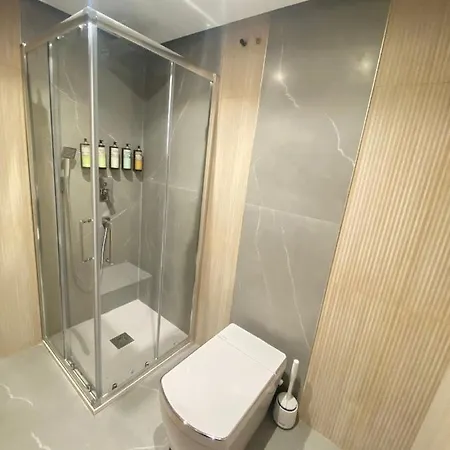 Futurotel Space Garden Hostal *