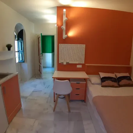 Loop Homes Palace Granada