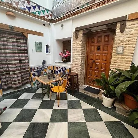 Patio De Leones Apartamento