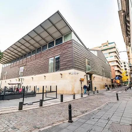 Piso Junto A Mercado De San Agustin Y Catedral En Apartment *