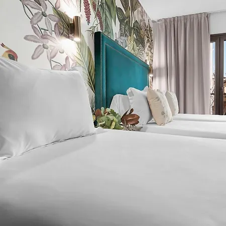 Hotel Girasoles