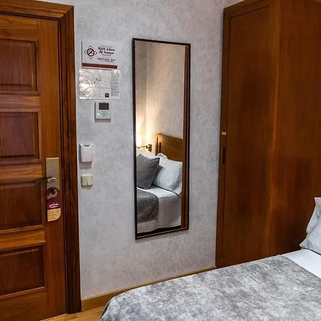 Centro Hotel 2*