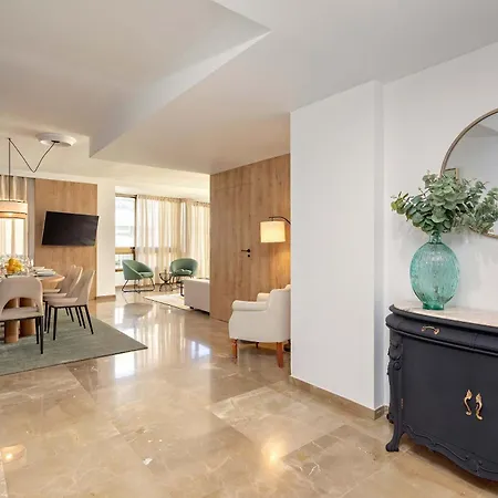 Apartamento Genteel Puerta Real Granada