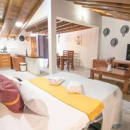 Tuguest Atico Gracia Apartamento *