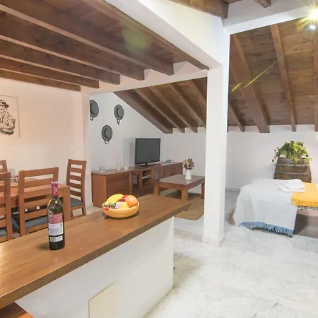 Tuguest Atico Gracia Apartamento Granada