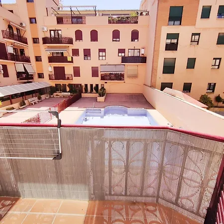Apartamento, Piscina Y Parking Tico Medina Apartamento Granada