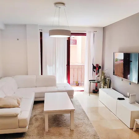 Apartamento Apartamento, Piscina Y Parking Tico Medina *