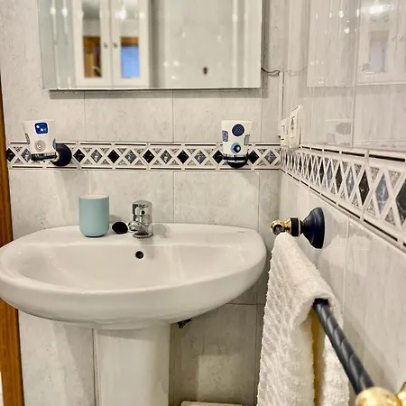 Apartamento Apartamento, Piscina Y Parking Tico Medina Granada