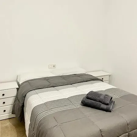Apartamento, Piscina Y Parking Tico Medina Granada