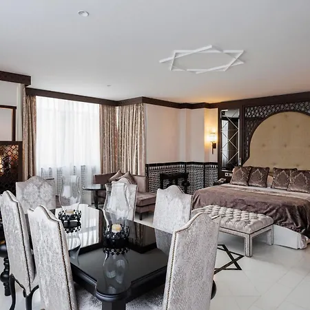 Saray 4* Гранада