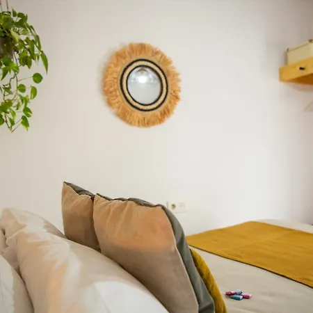Rooms Vita * Granada