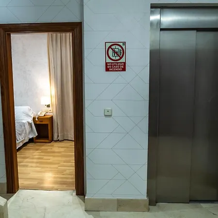 Hotel Centro 2*