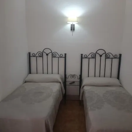 Montes Pensión Granada