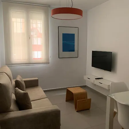 Apartamentos Caballerizas Granada Con Parking Gratuito En Pleno Centro Апартаменты Гранада