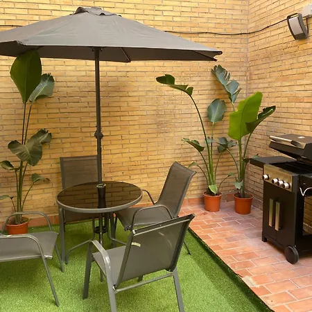 Hostal Futurotel Space Garden