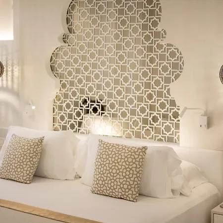 Отель Saray 4*