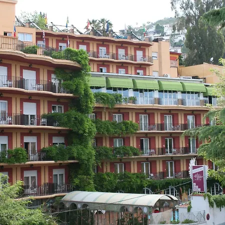 Hotel Angeles & 4*