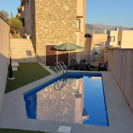 Casa En Con Vistas En Zona El Serrallo