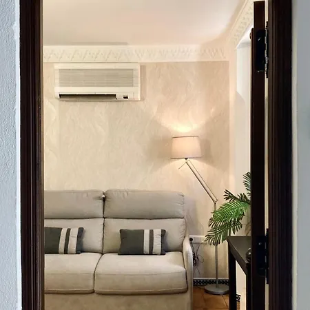 Apartamento Adanar-apartamentos Muralla Ziri Granada