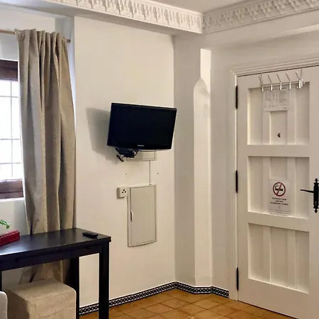 Apartamento Adanar-apartamentos Muralla Ziri Granada