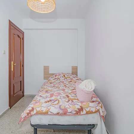 Delfin Retreat Con Terraza Junto A Parada De Metro Apartamento Granada
