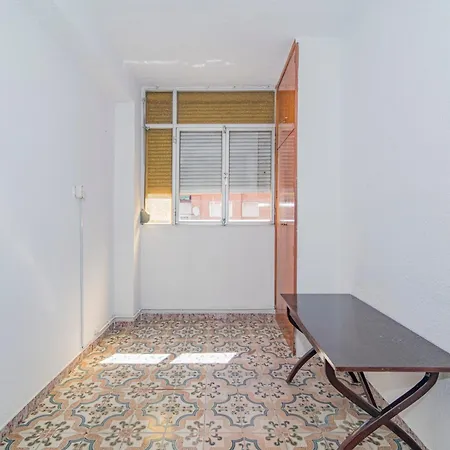 Apartamento Delfin Retreat Con Terraza Junto A Parada De Metro Granada