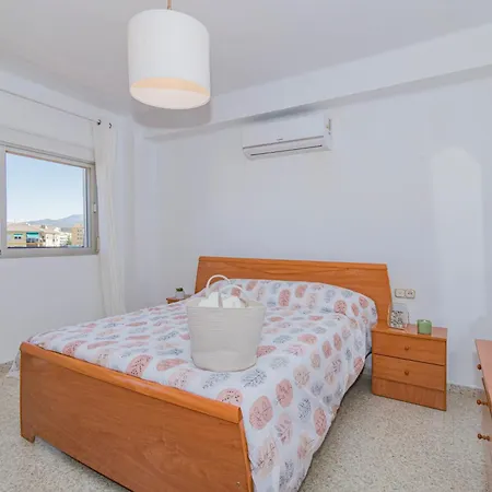 Delfin Retreat Con Terraza Junto A Parada De Metro