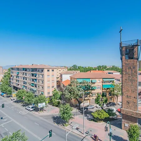 Apartamento Delfin Retreat Con Terraza Junto A Parada De Metro Granada