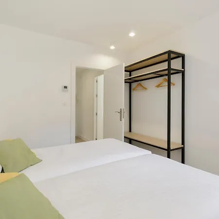 Guest house Atenas 2*