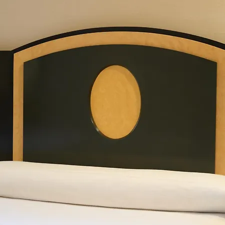 Macia Condor Hotell 4*