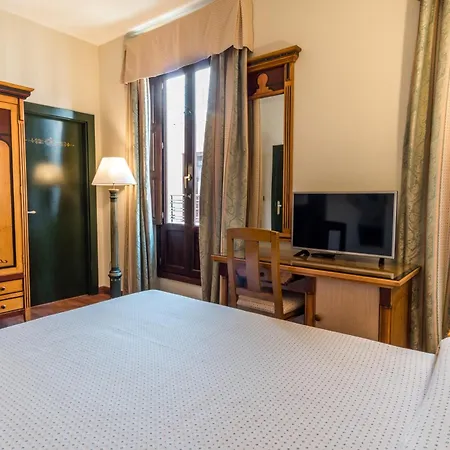 Plaza Nueva Hotell Granada