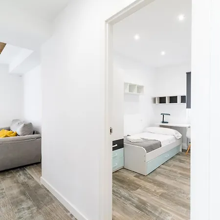 Apartment Pajaritos Junto A Centro, Estacion De Tren Y Plaza De Toros