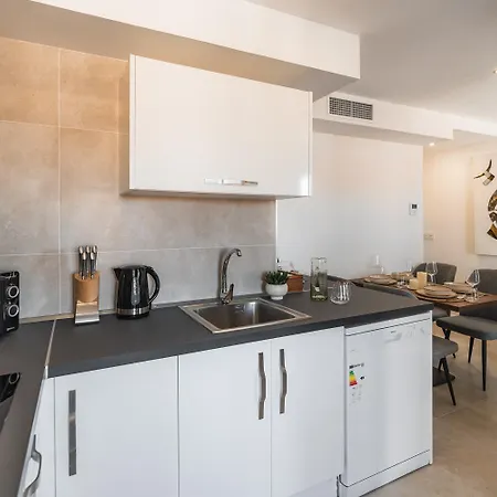 Mano De Hierro - Free Parking Apartment