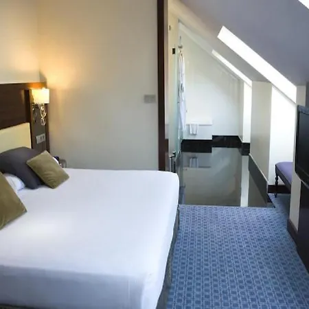 Eurostars Gran Via 5*