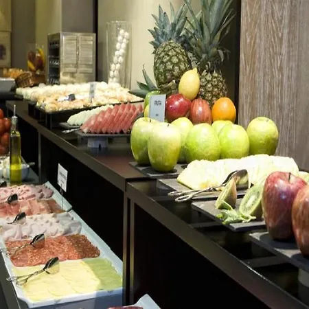 Отель Eurostars Gran Via 5*