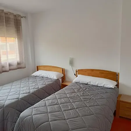 Casa En Con Vistas En Zona El Serrallo 民宿 *