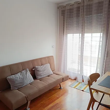 Casa En Con Vistas En Zona El Serrallo *